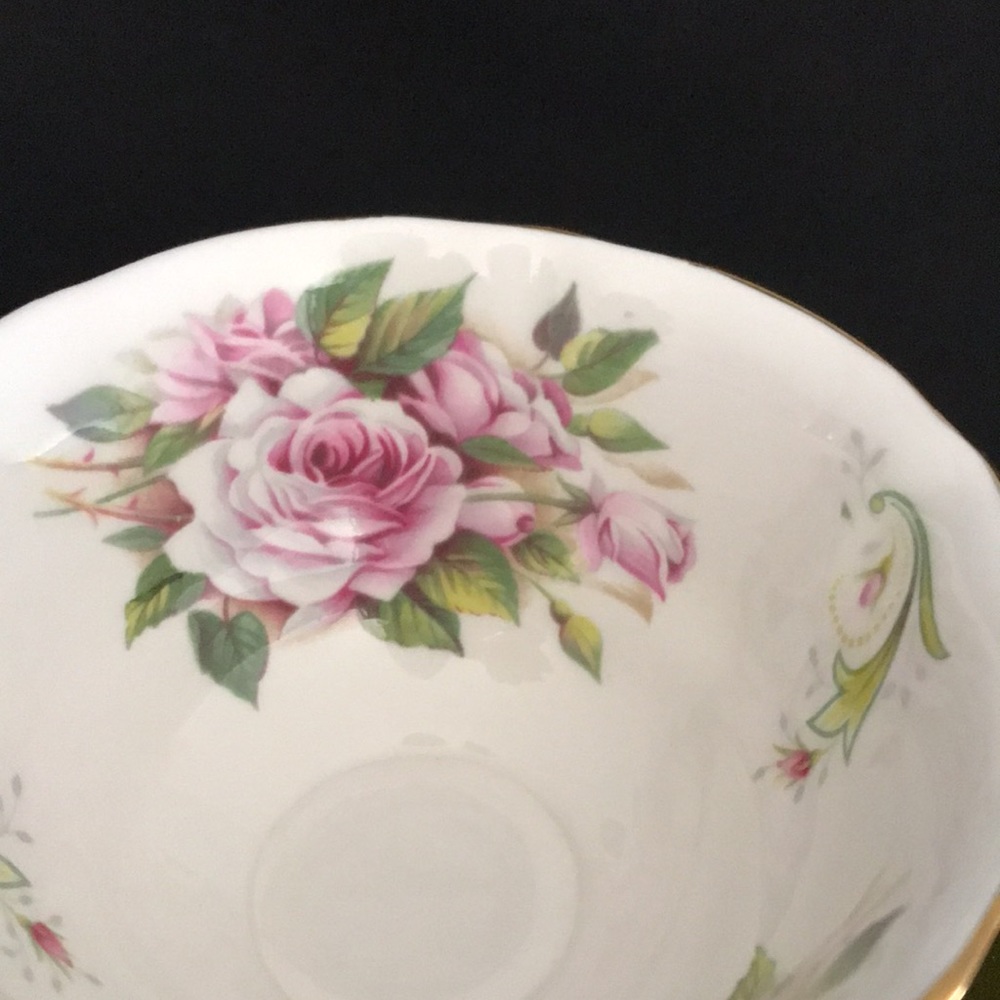 Olive Green & Gold 'Princess' Elizabethan Tea Cup & Saucer Set with Pink Roses